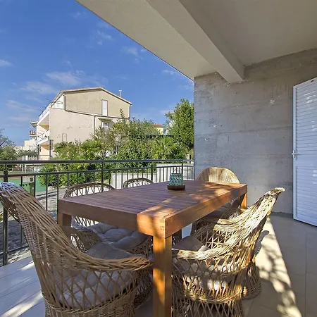 Apartments Sanja Primosten Exterior photo